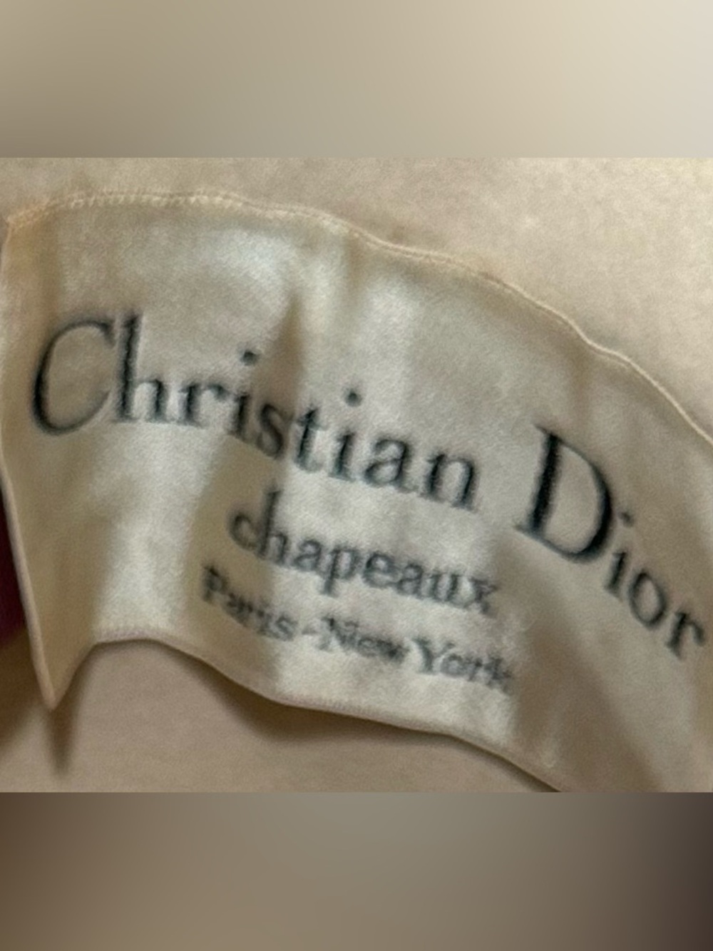 vintage Christian Dior
Chapeaux (Paris-New York)  wool hat,